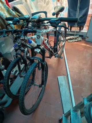 Bicicleta estática y patinete