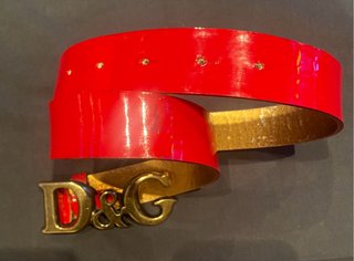 Cinturón D&G Charol Rojo Hebilla Dorada