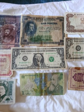 Lote de Billetes Antiguos Internacionales