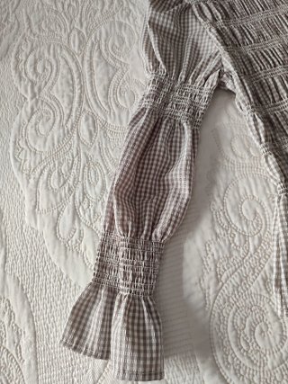 Conjunto blusa y falda cuadros beige/gris