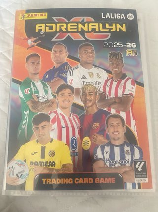 Álbum LaLiga Panini Adrenalyn con 74 cromos