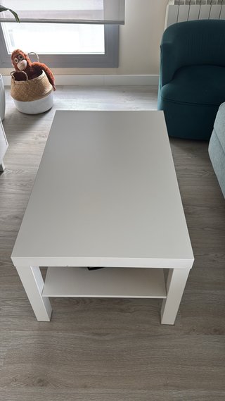 Mesa auxiliar blanca moderna