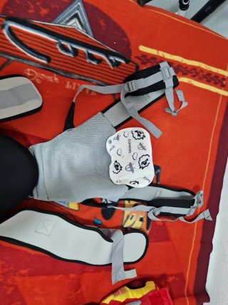 Portabebés ergonómico negro
