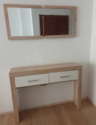 Mueble recibidor con espejo