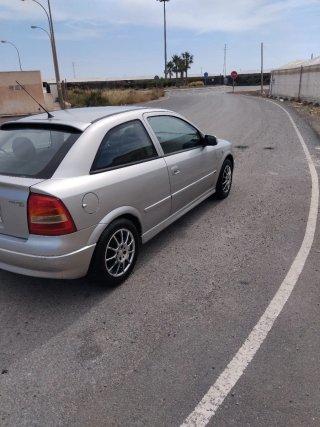 Opel Astra 2000