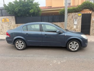 Opel Astra 2010