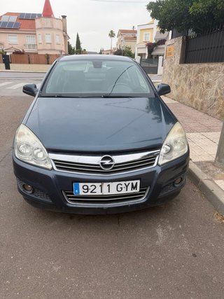 Opel Astra 2010
