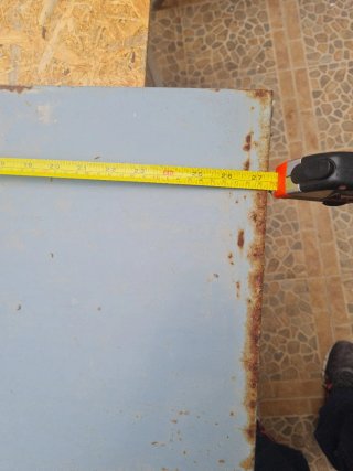 Baldas metálicas para estanterías