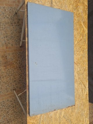 Baldas metálicas para estanterías