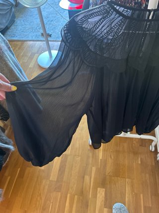 Blusa ZARA Negra Transparente