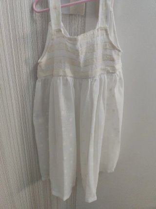 Camisón y bata de niña blanco