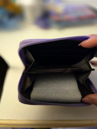 Cartera Kuromi Morada y Rosa