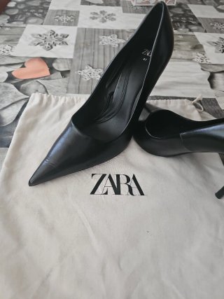 Zapatos tacón Zara negros talla 41