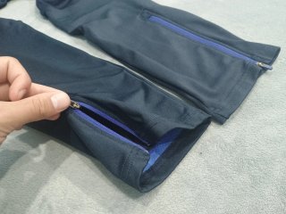 Pantalón deportivo Kipsta azul y gris