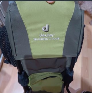 Mochila portabebés Deuter montaña