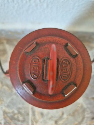 Lámpara Queroseno Vintage Dietz Roja