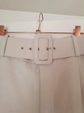 Pantalón de pinzas de Zara