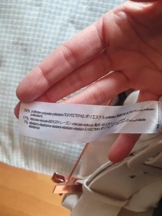 Pantalón de pinzas de Zara