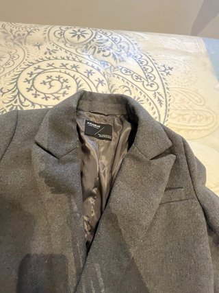Abrigo gris elegante