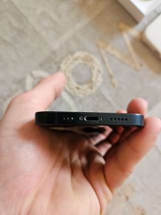 iPhone 14 128GB Nero Midnight + Accessori
