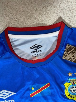 Camiseta República del Congo Bakambu 17