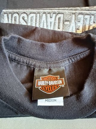 Camiseta de Harley-Davidson de manga corta.