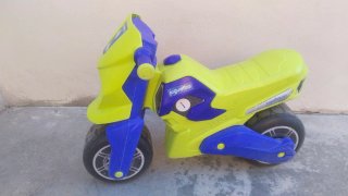 Moto correpasillos Juguettos
