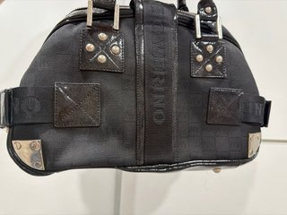 Bolso negro