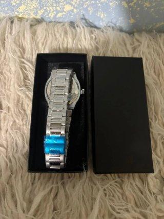 Reloj Podegard Negro con Correa Plateada