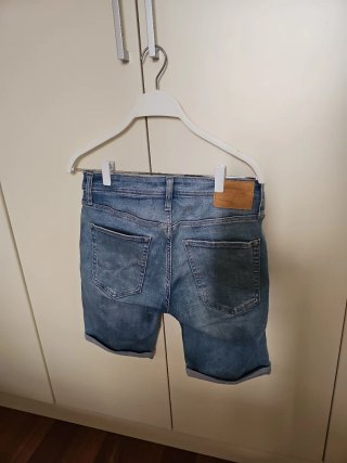 2 Pantalones cortos tejano Jack & Jones.