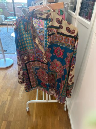 Camisa ZARA Multicolor Estampada