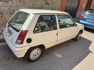 Renault 5 triana