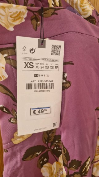 Vestido floral Zara morado y amarillo