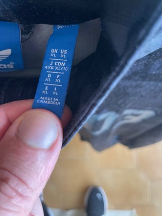 2 Chaquetas Adidas Negro y Blanco