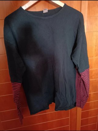 Camiseta manga larga azul y roja