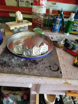 Rueda con rodamientos metálicos