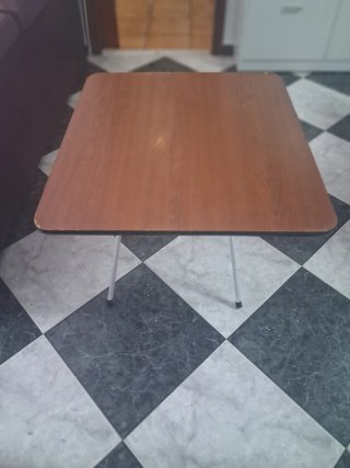 Mesa plegable madera y metal para camping