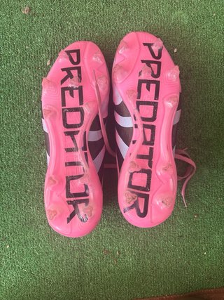 Botas de fútbol Adidas rosas