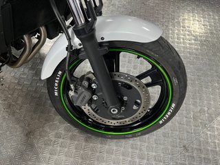 Kawasaki Vulcan S Blanca