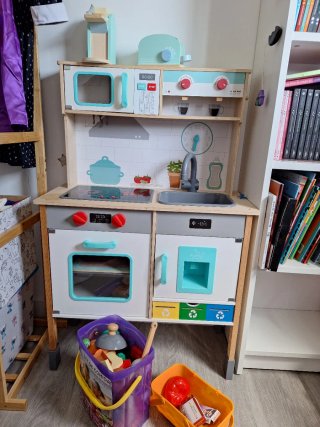 Cocina de Madera con Accesorios
