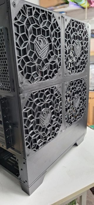 Caja MSI Forge 100M Negra