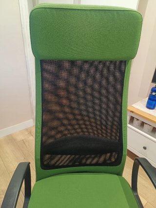 Mesa Ordenador y silla.