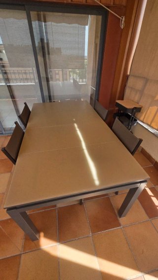 Mesa y 4 Sillas Exterior