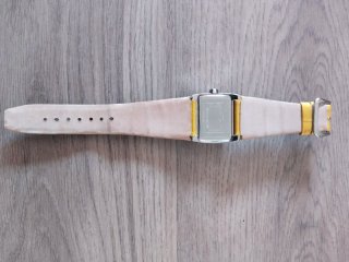 Reloj Tribe Amarillo Waterproof