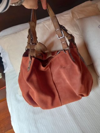 Bolso de piel sin estrenar