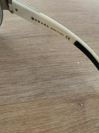 Gafas de sol Prada marrones