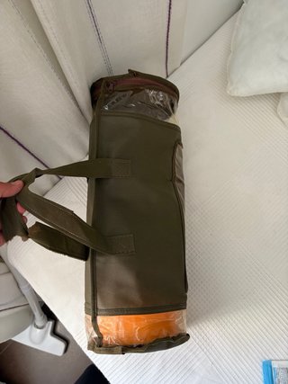 Termo naranja y blanco