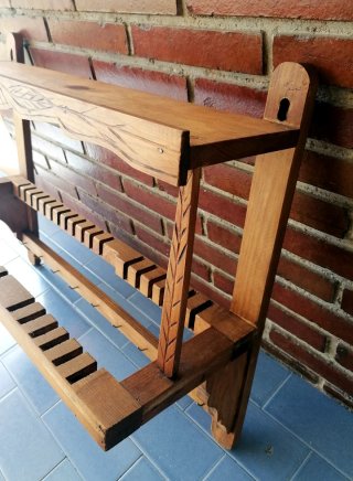 ANTIGUO MUEBLE ESTANTE PLATERO DE MADERA