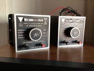 JBL LX4-1 pareja de divisores de  Frecuencias
