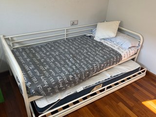 3 camas nido metálica con somier de madera colchón
